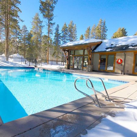 Pinecreek #E - 3 Bedroom - Pool And Hot Tub Access - Close To Town - Shuttle To Slopes Breckenridge Eksteriør billede